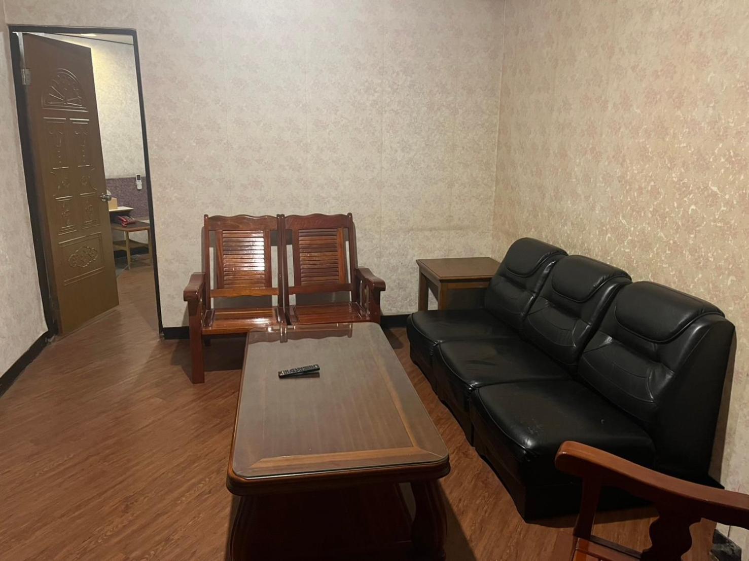 他里霧ta Li Woo Hotell Dounan Eksteriør bilde
